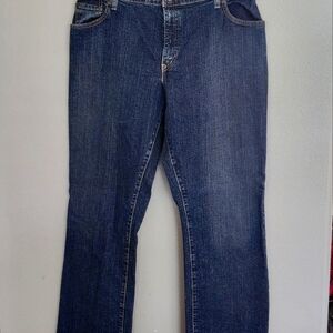 Levi 550 Women's Relaxed Fit Bootcut Jean Blue Wash Size 16m
